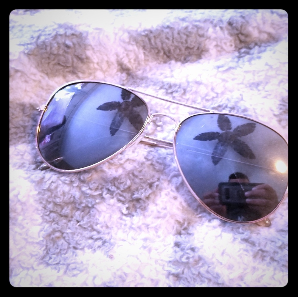 Lot of 3 Aviator Sunglasses
